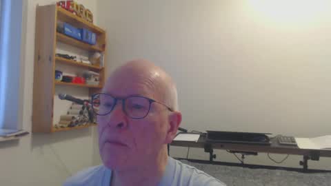 blueeyesn8 online show from January 27, 2025, 9:23 am