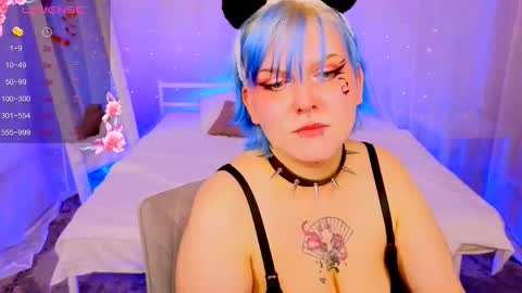 Hi my name is Lunaray online show from September 25, 2025, 2:04 am