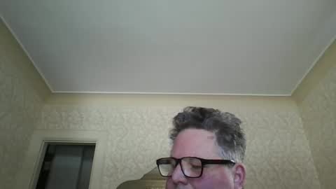 bluemoose70 online show from January 10, 2025, 4:51 pm