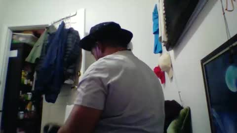 Snapshot of bluevegeta143 chatting on February 18, 2026, 8:43 am bluevegeta143 online show from February 18, 2026, 8:43 am