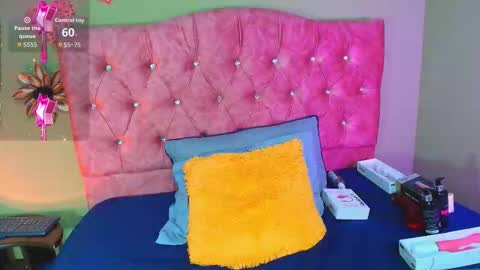 Violette 3 online show from January 13, 2026, 6:13 pm