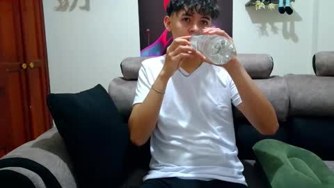 bluewolf247 online show from October 16, 2025, 2:07 pm