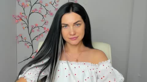 Snapshot of blum_kelly chatting on June 18, 2026, 9:14 am Kelly online show from June 18, 2026, 9:14 am