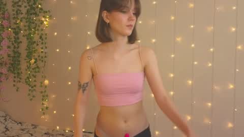 Snapshot of blush_and_breathe chatting on May 16, 2026, 6:43 am blush_and_breathe online show from May 16, 2026, 6:43 am