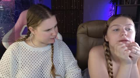 Ellie3 online show from December 14, 2024, 3:15 pm