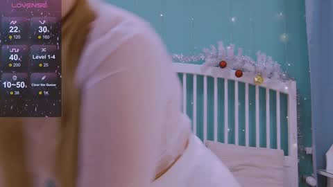 Ellie3 online show from December 27, 2024, 4:10 pm