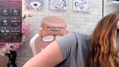 Ellie3 online show from December 30, 2024, 1:58 pm