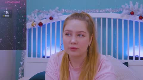 Ellie3 online show from January 4, 2025, 12:27 pm