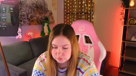 Ellie3 online show from March 6, 2025, 1:57 pm