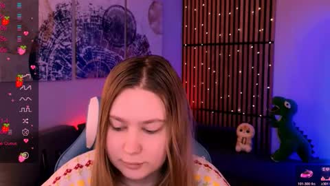 Ellie3 online show from October 26, 2025, 9:42 pm