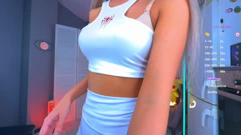 Snapshot of blush_mikki chatting on January 21, 2025, 12:18 pm Mikki chan online show from January 21, 2025, 12:18 pm