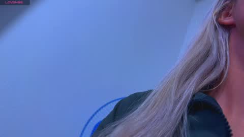 Snapshot of blush_mikki chatting on January 27, 2025, 10:06 am Mikki chan online show from January 27, 2025, 10:06 am