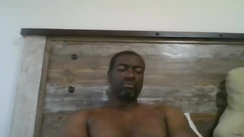 Snapshot of bluuthunder1914 chatting on November 17, 2025, 4:13 pm bluuthunder1914 online show from November 17, 2025, 4:13 pm