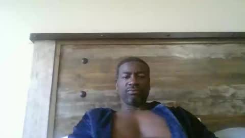 Snapshot of bluuthunder1914 chatting on November 18, 2025, 4:44 pm bluuthunder1914 online show from November 18, 2025, 4:44 pm