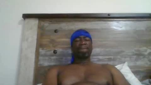 Snapshot of bluuthunder1914 chatting on November 21, 2025, 12:32 am bluuthunder1914 online show from November 21, 2025, 12:32 am