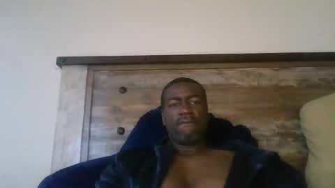 Snapshot of bluuthunder1914 chatting on December 20, 2025, 2:02 pm bluuthunder1914 online show from December 20, 2025, 2:02 pm