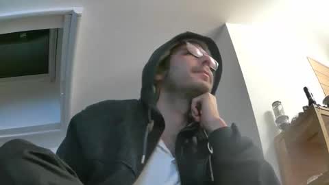 bo22222222 online show from December 16, 2025, 9:31 pm