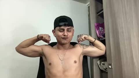 Bob  INDEPENDENT MODEL online show from February 28, 2025, 9:25 am