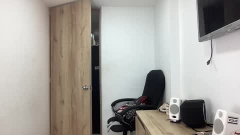 Bob  INDEPENDENT MODEL online show from September 25, 2025, 3:21 am