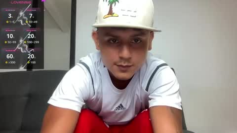 Snapshot of bob_pettersonn chatting on May 23, 2026, 1:44 am Bob INDEPENDENT MODEL online show from May 23, 2026, 1:44 am