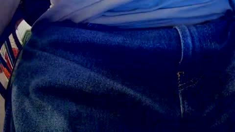 bobbie420_ online show from January 14, 2025, 3:01 am