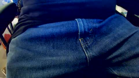 bobbie420_ online show from February 21, 2025, 3:01 am