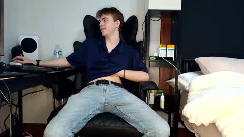 bobby72738 online show from September 27, 2025, 3:44 am