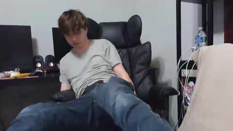 bobby72738 online show from April 23, 2026, 5:52 am