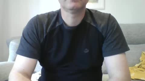 bobby_113 online show from February 24, 2025, 2:48 pm