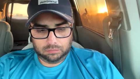 Snapshot of bobby_lightt chatting on June 2, 2026, 1:18 am Bobbyyyy online show from June 2, 2026, 1:18 am