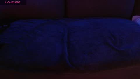 Snapshot of bobbyenglish69 chatting on November 28, 2025, 9:23 am Bobby English online show from November 28, 2025, 9:23 am