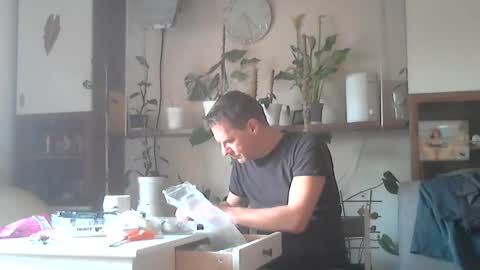 bobbytoyyboy online show from January 29, 2025, 3:26 pm