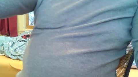 bobjojoh2 online show from December 2, 2025, 12:49 am