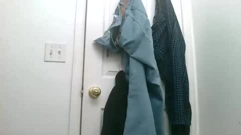 Snapshot of boblong1111 chatting on March 3, 2026, 12:50 am boblong1111 online show from March 3, 2026, 12:50 am