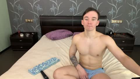 Molly  Sonya  Bugs online show from January 15, 2025, 11:21 am