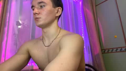 Molly  Sonya  Bugs online show from January 21, 2025, 8:11 pm