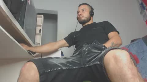 body xxx online show from November 30, 2025, 8:18 am