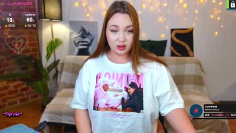  Lina  online show from February 19, 2025, 8:52 pm