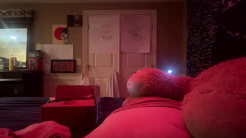 Sailorartemis online show from October 5, 2025, 6:17 pm