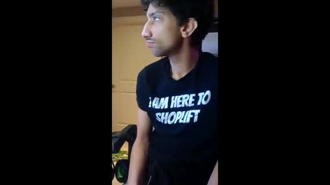 Snapshot of bodyyattiyatti chatting on December 16, 2025, 10:48 pm Sailorartemis online show from December 16, 2025, 10:48 pm