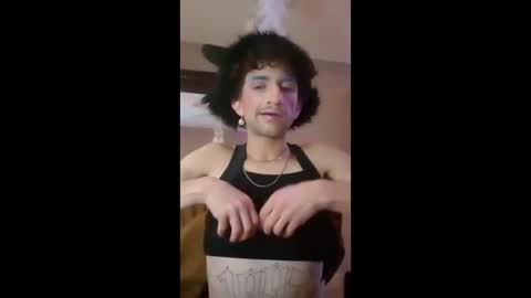 Snapshot of bodyyattiyatti chatting on December 22, 2025, 6:27 pm Sailorartemis online show from December 22, 2025, 6:27 pm