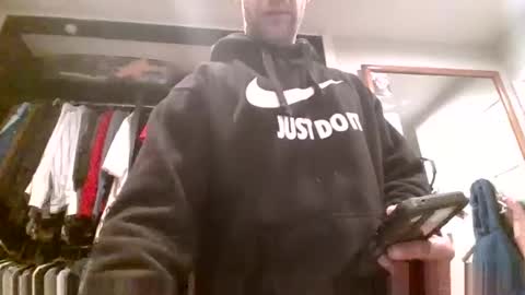 beezy online show from January 12, 2025, 8:36 pm