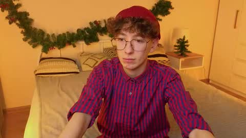 ALEXPVT IS OPEN online show from November 27, 2025, 1:24 pm