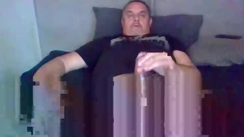 emilio online show from October 31, 2025, 8:26 am