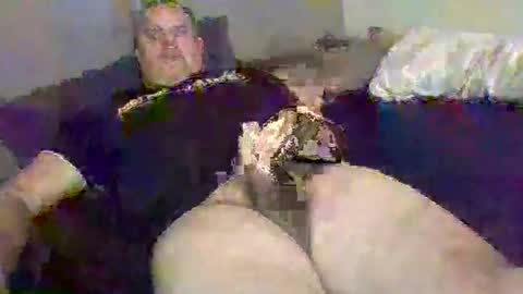 emilio online show from November 22, 2025, 2:16 pm