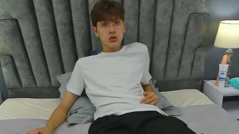 Snapshot of boleyn_lovell chatting on January 2, 2025, 11:41 am Boleyn online show from January 2, 2025, 11:41 am