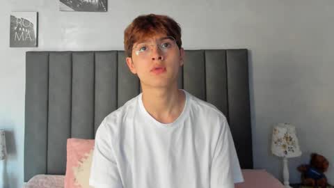 Snapshot of boleyn_lovell chatting on January 6, 2025, 2:36 pm Boleyn online show from January 6, 2025, 2:36 pm