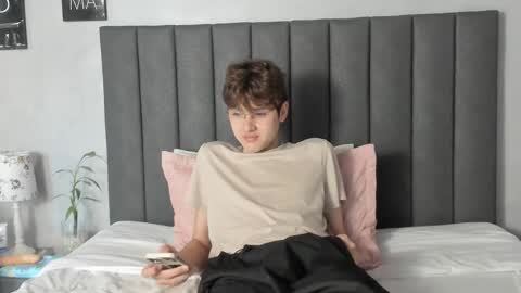 Snapshot of boleyn_lovell chatting on January 27, 2025, 12:26 pm Boleyn online show from January 27, 2025, 12:26 pm