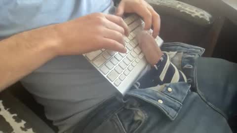 Charlie2345 online show from September 27, 2025, 6:57 pm