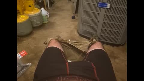 bombinshaman online show from September 17, 2025, 9:05 pm